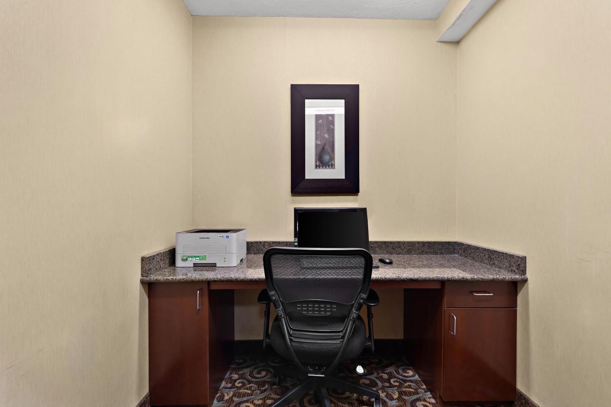 Sleep Inn & Suites near Joint Base Andrews-Washington Area Morningside Eksteriør bilde